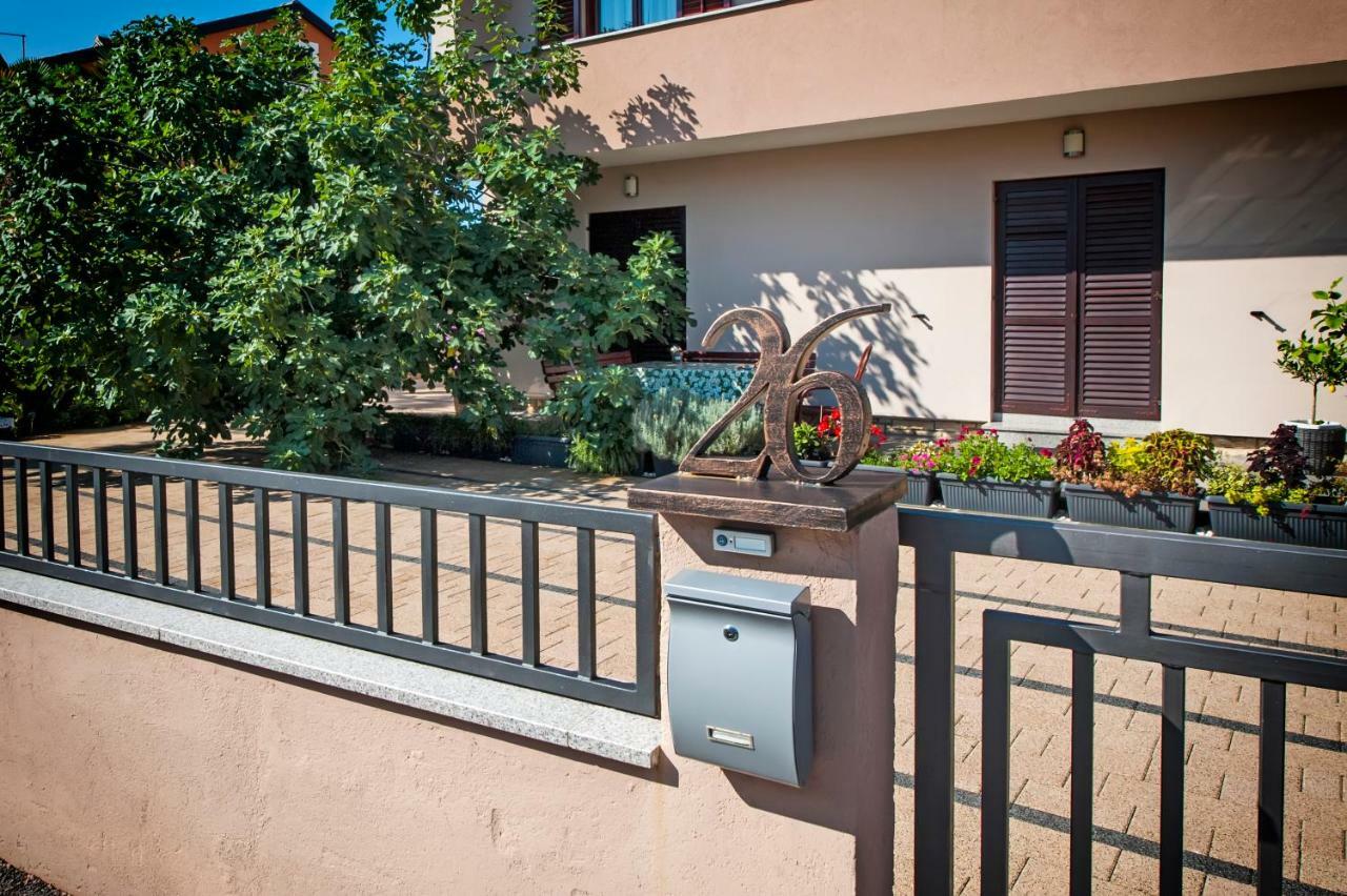 Gala Apartment